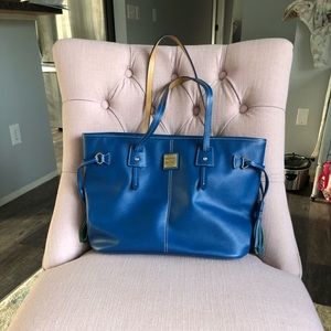 Dooney and Bourke Saffiano shopper